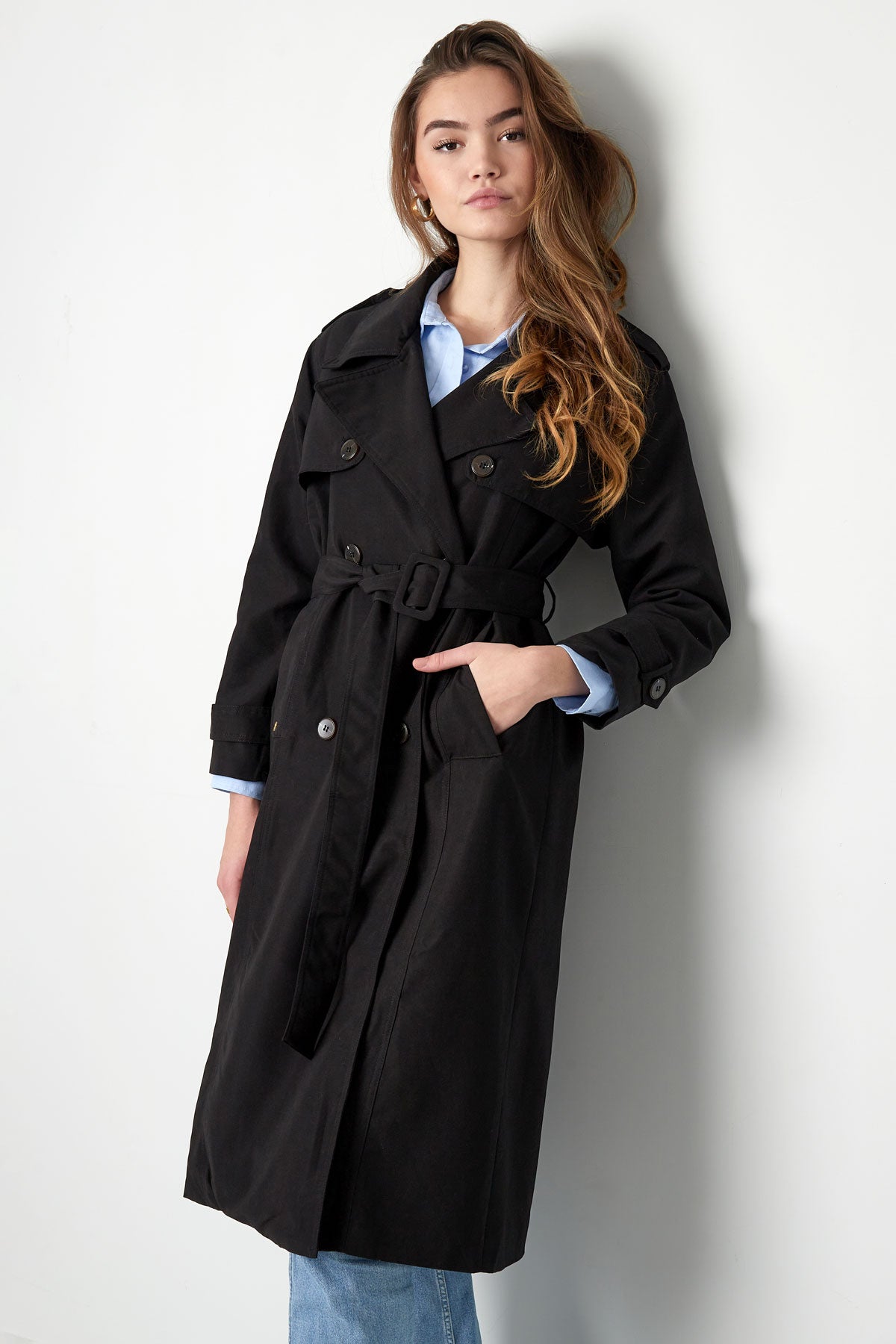 Trenchcoat - Klassischer doppelreihiger Trenchcoat mit Gürtel für Damen