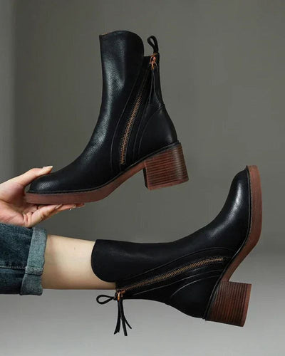Ankle Boots - Damenstiefel mit braunem und schwarzem Blockabsatz aus Leder