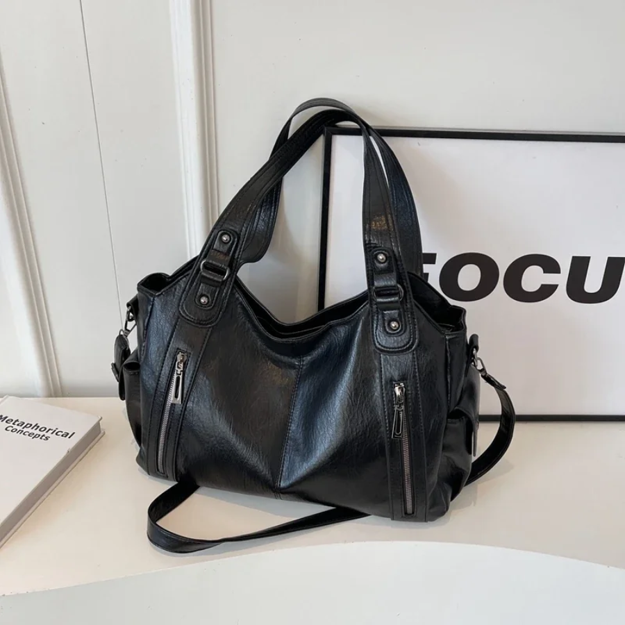 Ledertasche – Damen-Umhängetasche aus Kunstleder in Schwarz und Braun