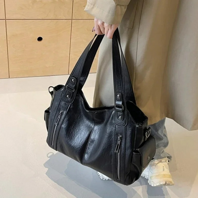 Ledertasche – Damen-Umhängetasche aus Kunstleder in Schwarz und Braun