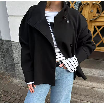 Wolljacke - Kurzer, übergroßer Trenchcoat für Frauen im Herbst