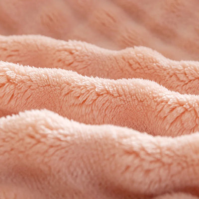 Plüschdecke – Kuschelige Winterdecken für die Couch