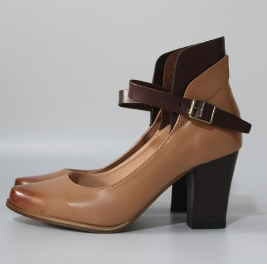 Blockabsätze – Knöchelriemen – Klobige Absätze – Geschlossene Pumps