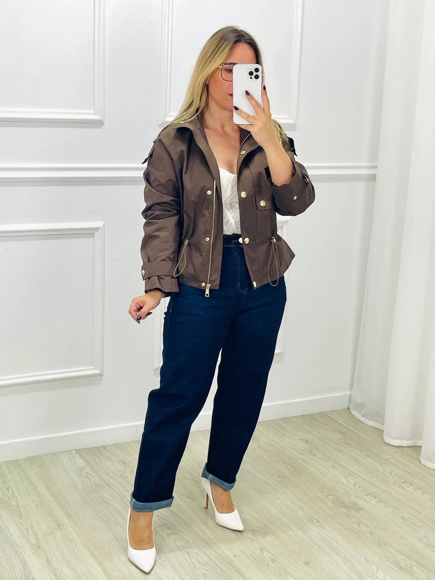 Kurze Trenchcoat-Jacke - Taille mit Kordelzug - Herbst - Kurzer Trenchcoat - Damenjacke