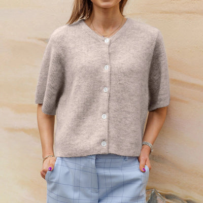 Kurzärmelige Strickjacke – Knopfleiste – Lockere Passform – Strickjacke – Damenstrickmode