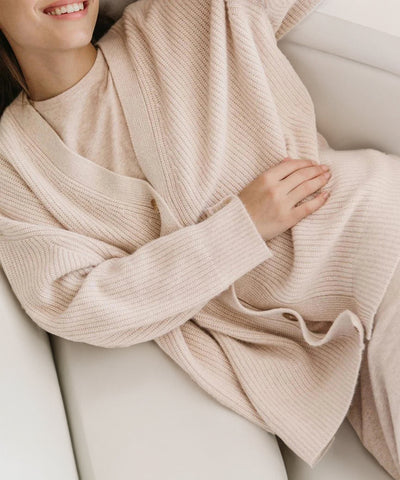 Übergroßer Strickcardigan – V-Ausschnitt – Knopfleiste – Strickcardigan – Damenstrickmode
