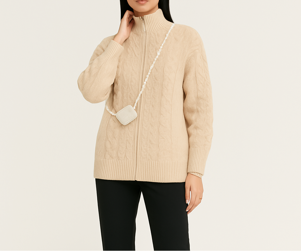 Strickjacke – Damencremefarbene Oversize-Strickjacke mit Reißverschluss