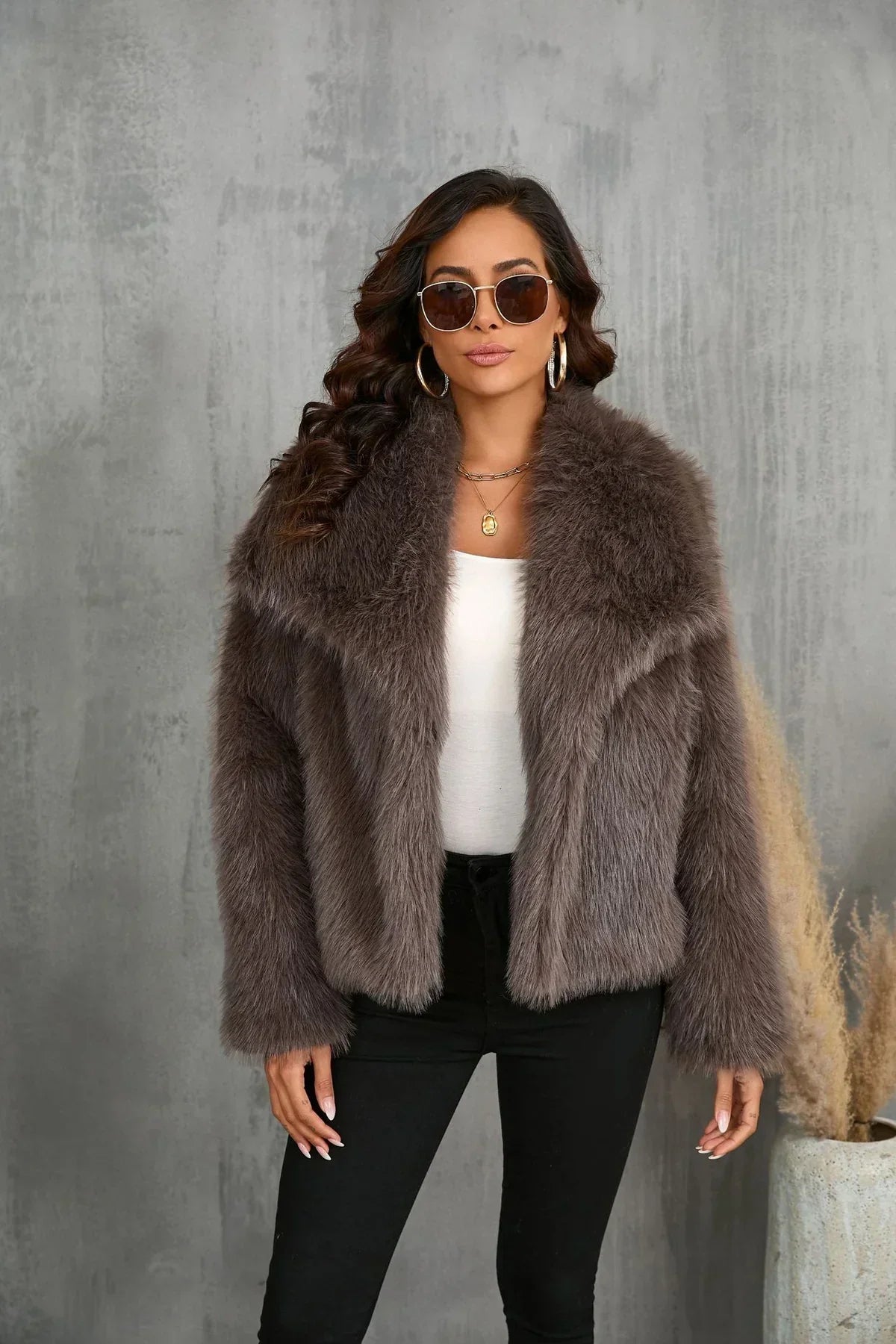 Nepbontjas - Kort - Pluizig - Bontjas - Winterjas voor dames-Boetiek Moda