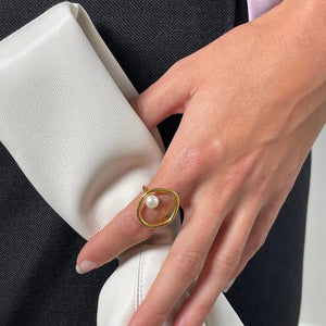 Ovaler Ring – Goldener Kreisring für Frauen mit Perle-Fashion Peak