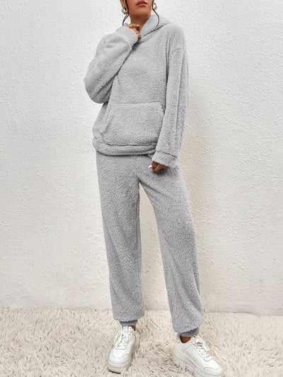 Fleece-Loungewear – Zweiteiliges Lounge-Set für Damen mit Kapuzenpullover und Jogginghose