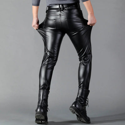 Lederhose – Schwarze, enganliegende Lederhose für Männer aus Stretchmaterial
