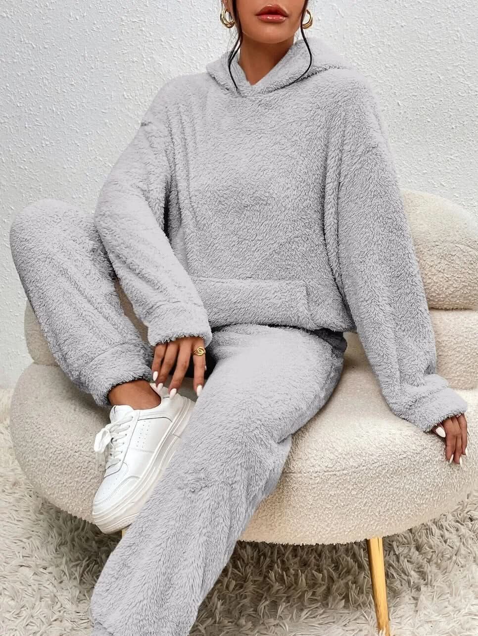 Fleece-Loungewear – Zweiteiliges Lounge-Set für Damen mit Kapuzenpullover und Jogginghose