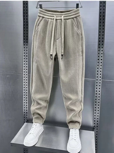 Cordhose – Herrenhose mit elastischem Bund, lockerer Passform und weiten Beinen