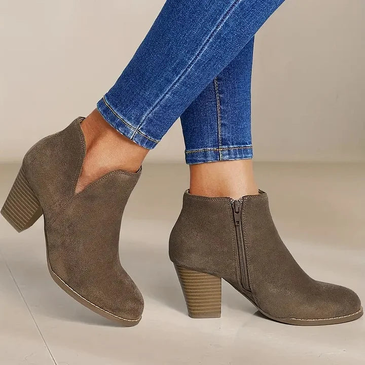 Stiefel mit Absatz | Wildleder | Blockabsatz | Stiefeletten | Damenstiefel