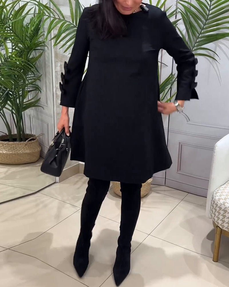 Schwarzes Kleid – knielang – locker sitzend – Freizeitkleid – langärmeliges Kleid