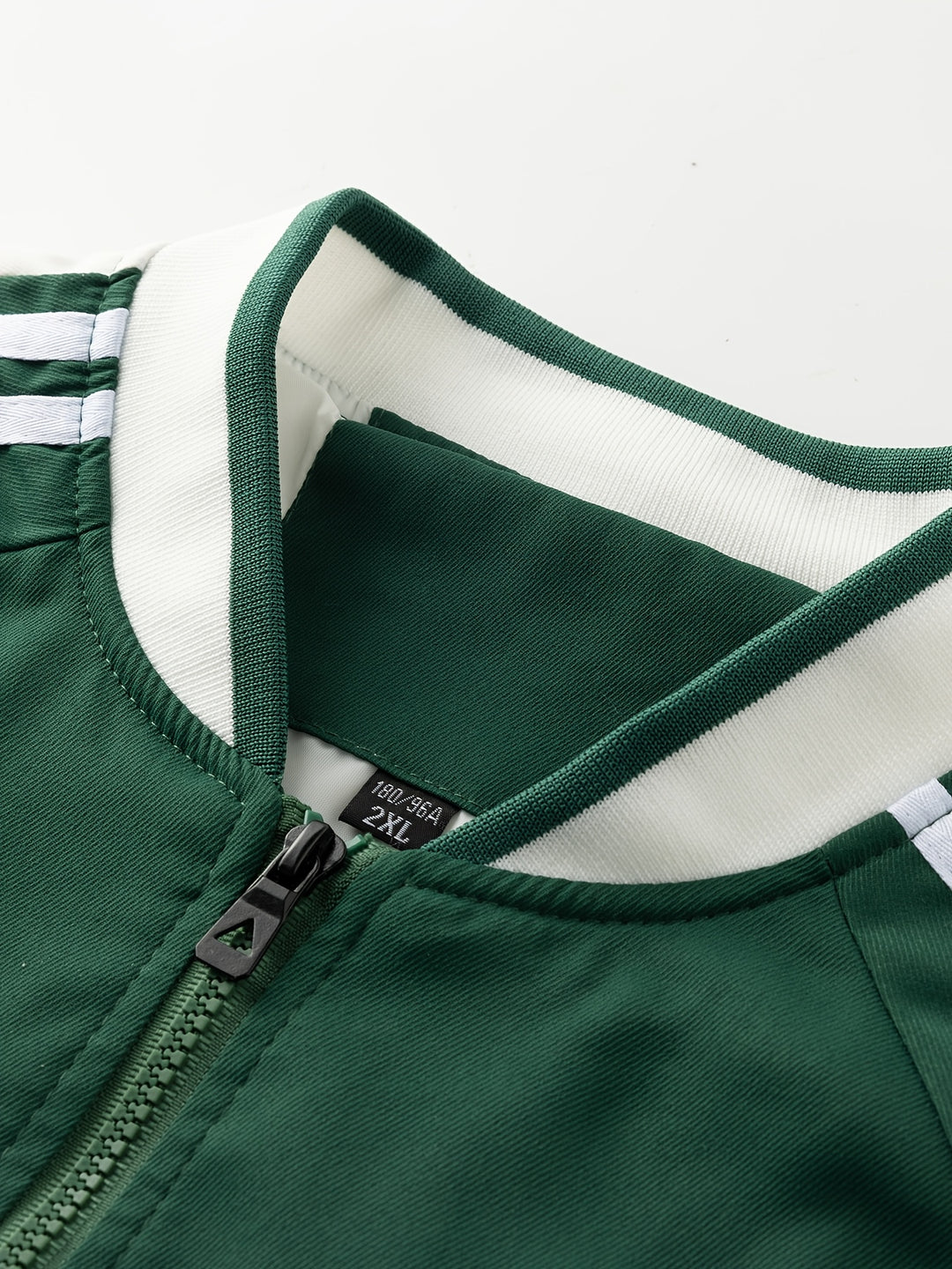 Trainingsjacke - Gestreifte Sportjacke mit Reißverschluss für Männer