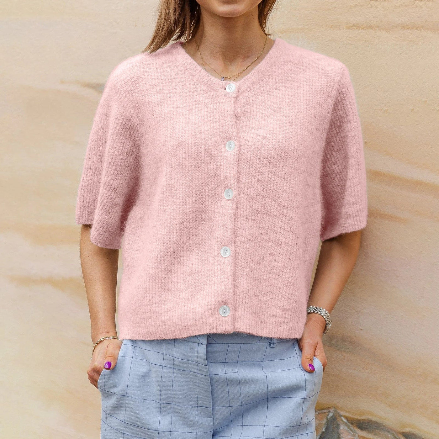 Kurzärmelige Strickjacke – Knopfleiste – Lockere Passform – Strickjacke – Damenstrickmode